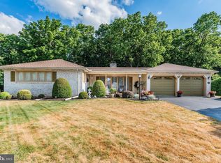 324 Acre Dr, Carlisle, PA
