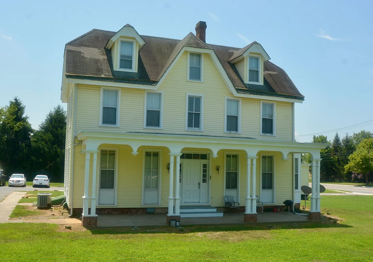 Great - 1 Bedroom In Middletown With A Bright Open Floor Plan !! — Photo 3