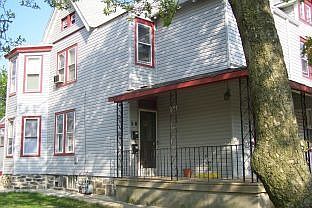 Front Porch/Entrance