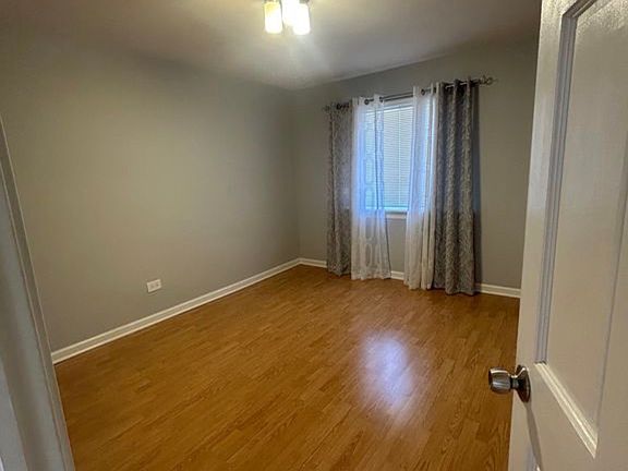 5th image of 9459 Bay Colony Dr #3