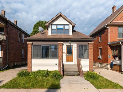 2930 Poplar St, Erie, PA, 16508