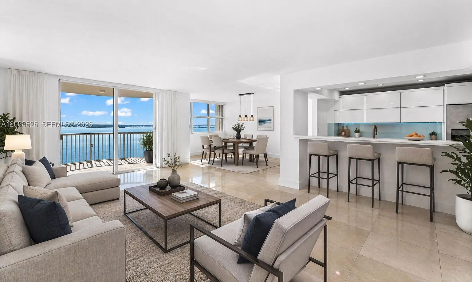 Bayshore Place Condo — Photo 1