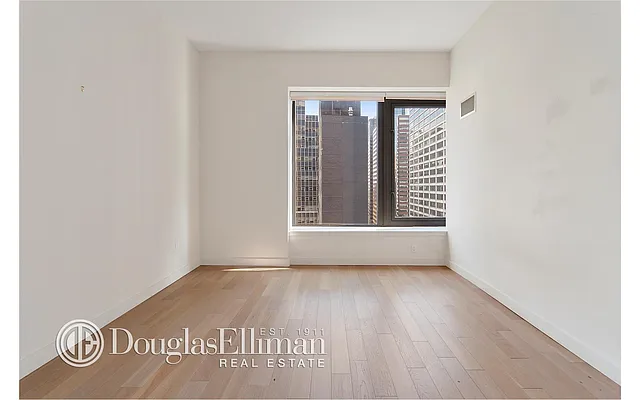 Sold by Douglas Elliman | media 18