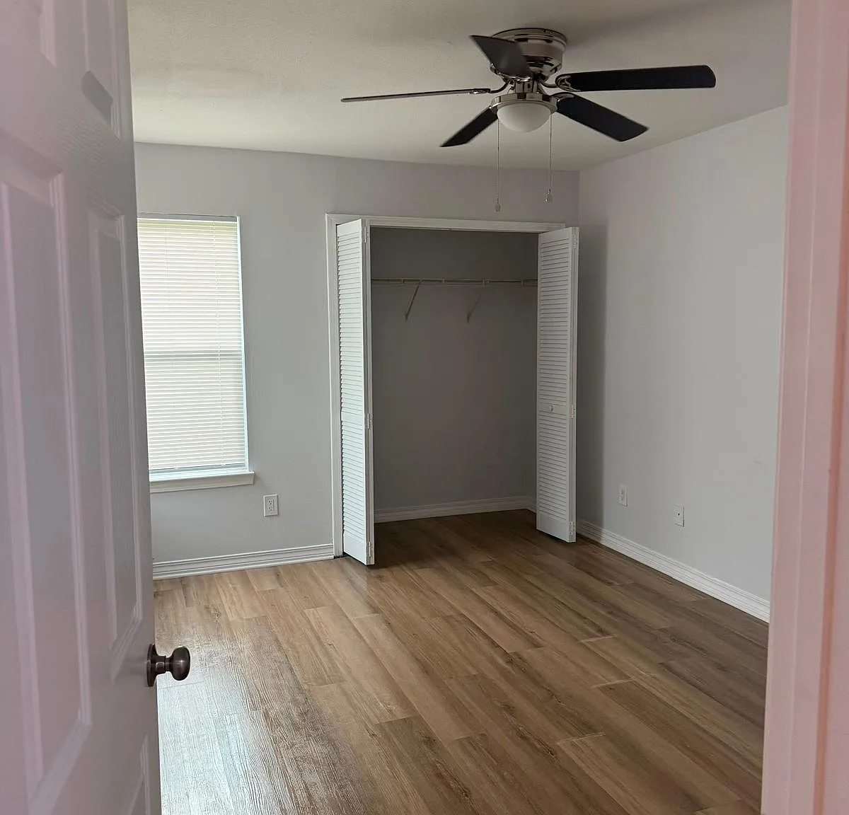 1 bed, 650 sqft, $1,100 — Photo 4