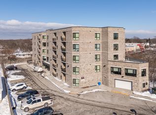 379 Scott St #209, Saint Catharines, ON L2M 0B7