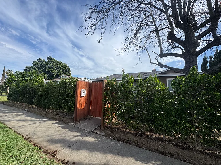 528 N Placentia Ave — Photo 43