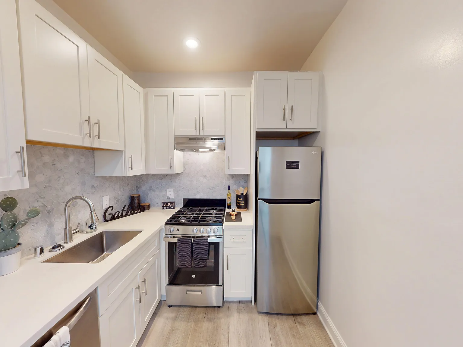 1395 Golden Gate Avenue — Photo 3