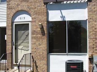 1612 Islandview Ct #7, Hoffman Estates, IL 60169