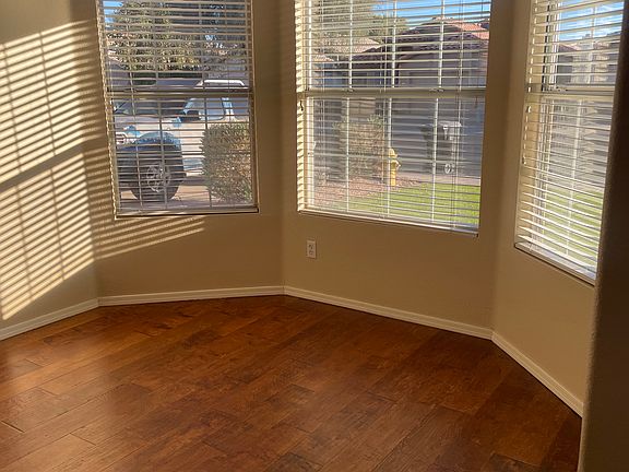 4th image of 1190 W Myrna Ln
