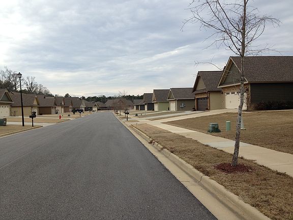 2nd image of 62 Stone Park Trl