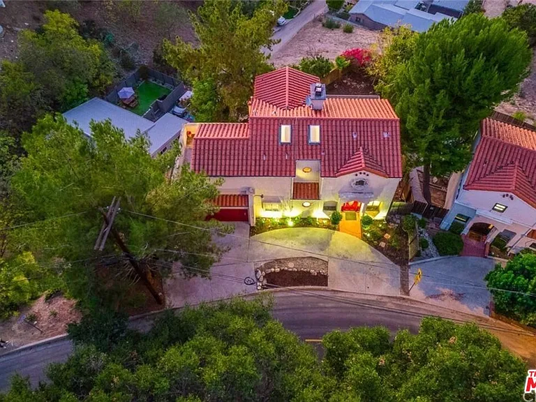 728 Montecito Dr — Photo 43