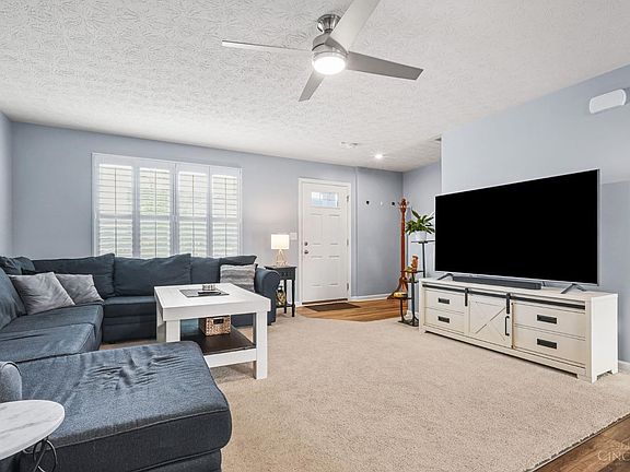 4th image of 8984 Camberley St