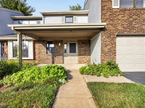 78 Stanwick Ct, Franklin Twp., NJ 08873