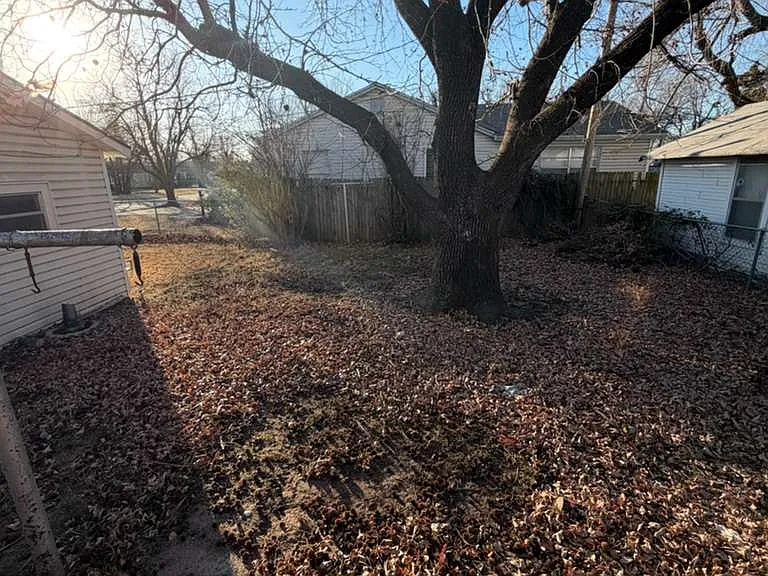 4401 N Rockwell Ave — Photo 7