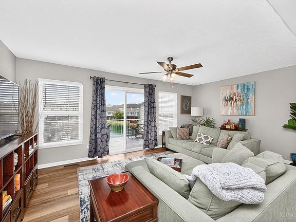 5th image of 4027 Fieldsedge Dr