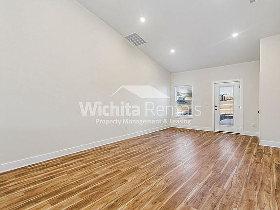2nd image of 1736-1738 S Hickory Creek St #2191536DC