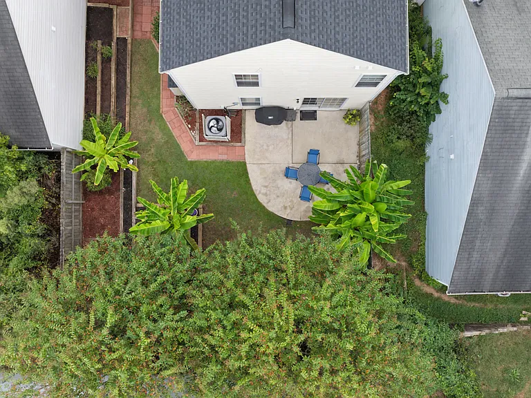 1204 Meadow Moss Ct — Photo 16