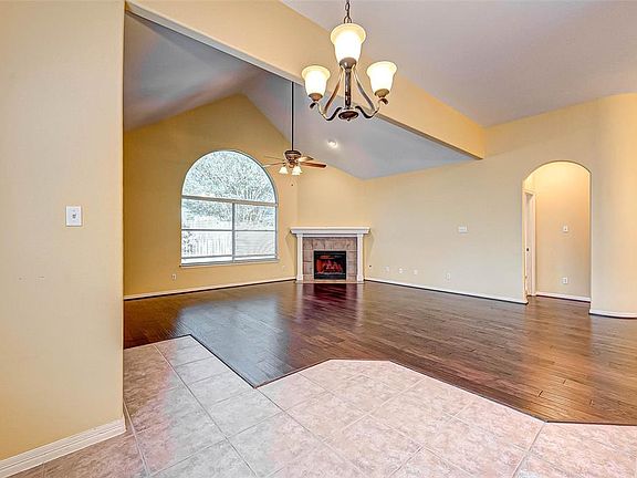 5th image of 1710 Park Forest Dr
