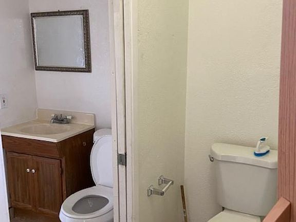 5th image of 1512 Moorpark Ave APT 3