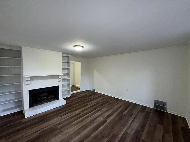 3147 Shirley Dr — Photo 11