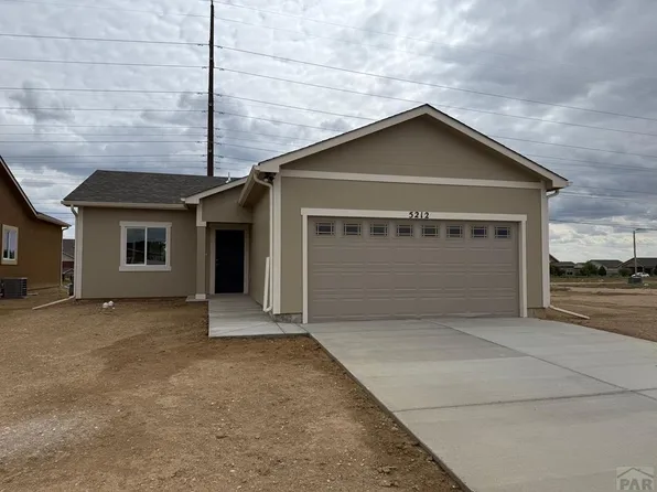 5212 Gannet Ln, Pueblo, CO 81008