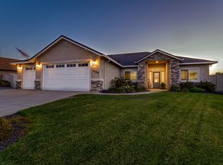 3154 Westminster Ct, Shasta Lake, CA 96019