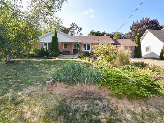 2nd image of 33 Garden Dr
