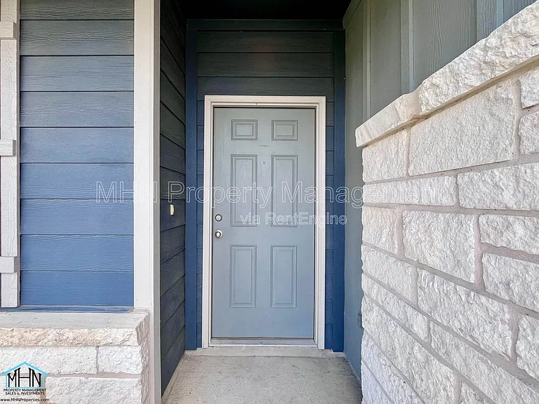 4105 Paddock Trl — Photo 2