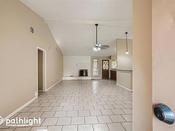 2nd image of 11415 Olivewood Dr