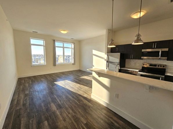 120 Green St Unit 212