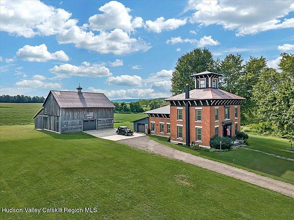 3rd image of 356 Dillenbeck Road