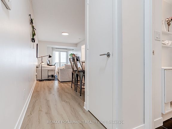 3rd image of 165 Legion Rd N #2623