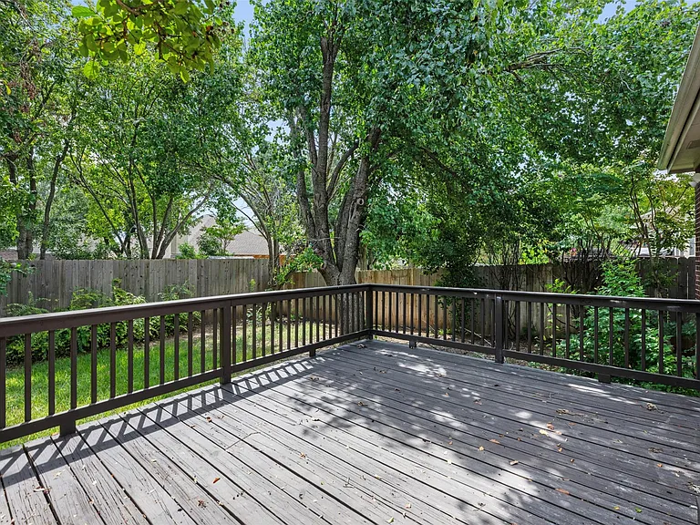 11619 Sonoma Dr — Photo 36