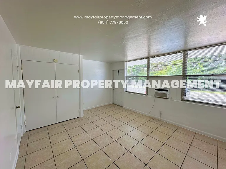 4611 South Congress Ave — Photo 50