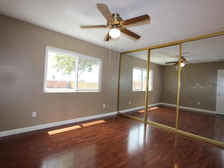 10350 Cheviot Ct — Photo 6