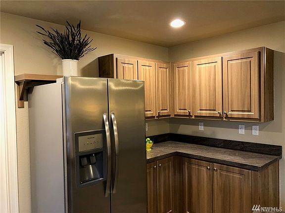 4th image of 6218 157th St NW