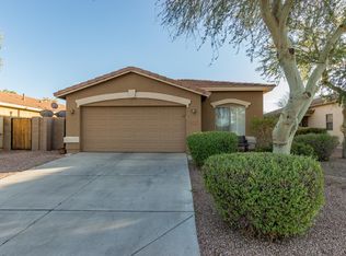 2045 W Allens Peak Dr, San Tan Valley, AZ 85142