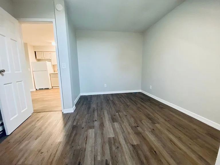 39 Cortland St — Photo 4