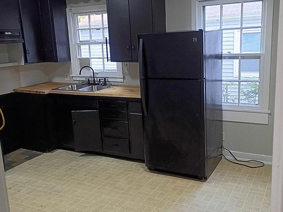 3rd image of 54 Webber St