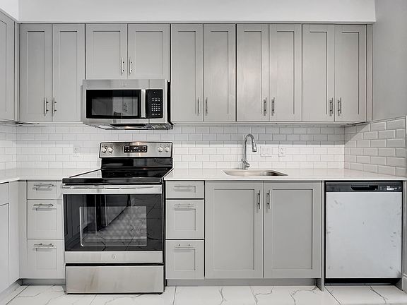 5th image of 250 W Hidden Valley Blvd #2