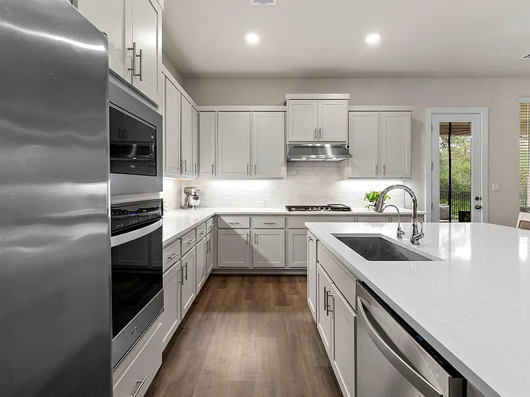460 Constitution Way — Photo 18