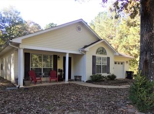 303 Walden Dr, Booneville, MS 38829
