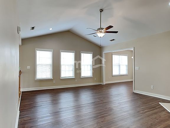 5th image of 101 Sedge Meadow Dr