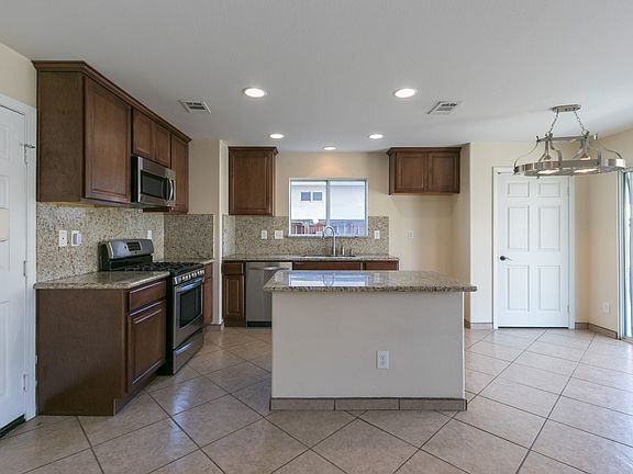 2nd image of 26405 Old Anvil Ln