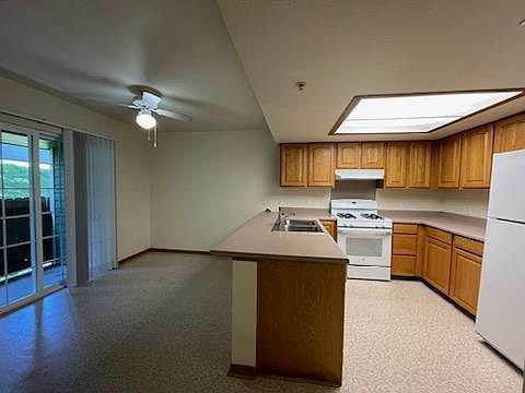5th image of 2655 Duwamish Cir Unit 2