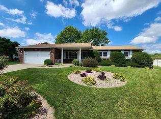 393 Centennial Ct, Bourbonnais, IL