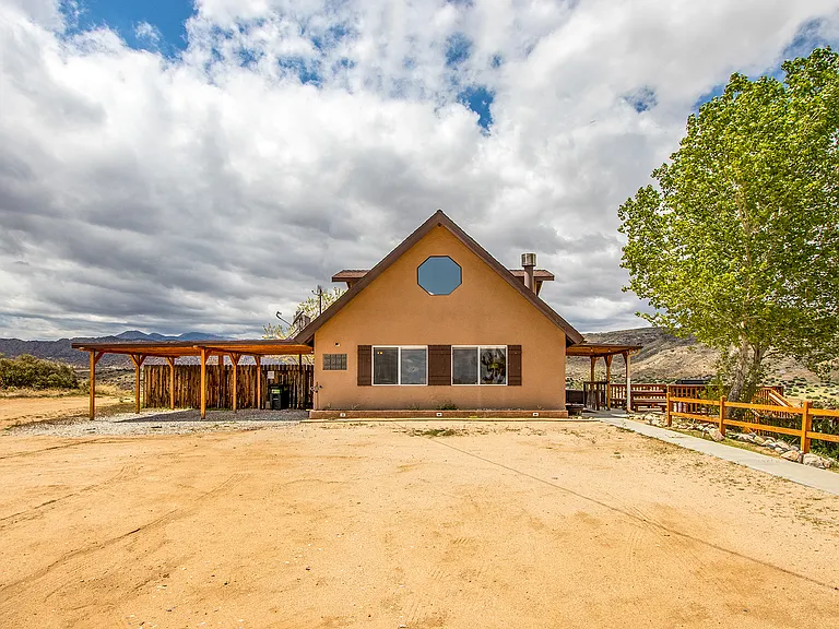5031 Tom Mix Rd — Photo 3