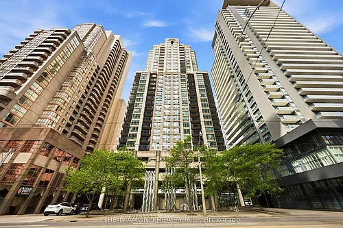 750 Bay St Photo 1