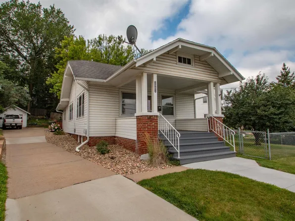 2963 Stone Park Blvd, Sioux City, IA 51104