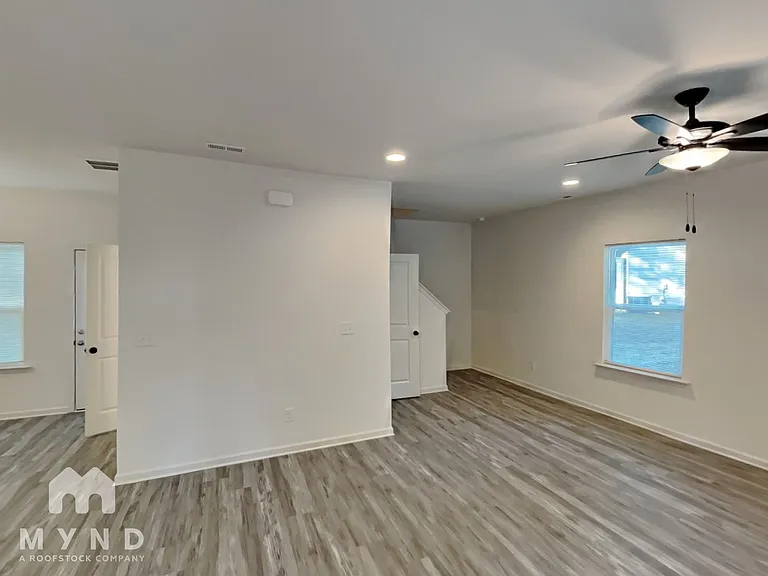 8019 Pleasant Grove Rd — Photo 14